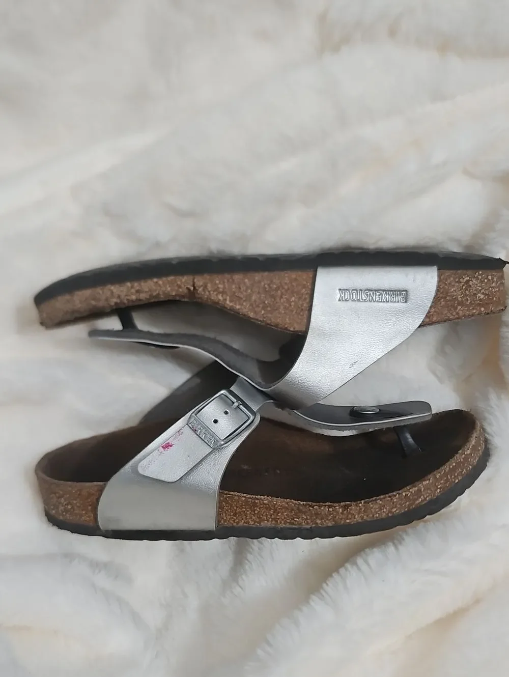 Birkenstock Gizeh Silver Metallic Thong Sandals – Kids Size 33
